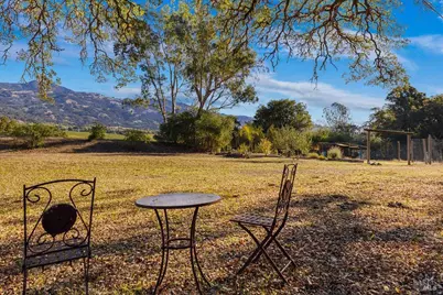 350 Canyon Road, Geyserville, CA 95441 - Photo 27