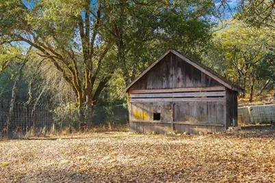 350 Canyon Road, Geyserville, CA 95441 - Photo 29