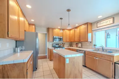 824 Breeze Way, Santa Rosa, CA 95404 - Photo 9