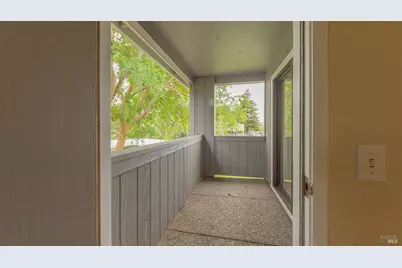 14 Scottsdale Way, Novato, CA 94947 - Photo 23