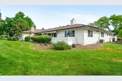 333 Twin Lakes Drive, Santa Rosa, CA 95409 - Photo 19