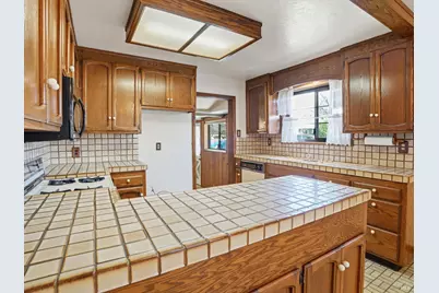 645 Speers Road, Santa Rosa, CA 95409 - Photo 15