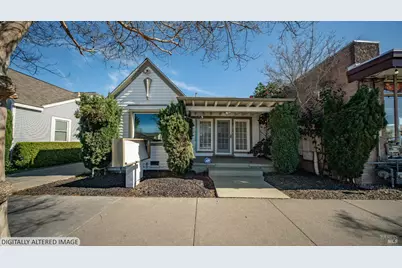712 E Washington Street, Petaluma, CA 94952 - Photo 1