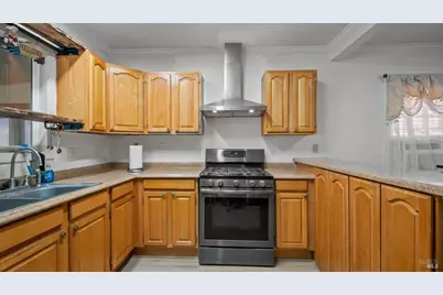 712 E Washington Street, Petaluma, CA 94952 - Photo 13