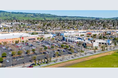 712 E Washington Street, Petaluma, CA 94952 - Photo 39