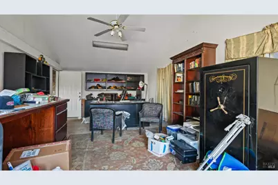 712 E Washington Street, Petaluma, CA 94952 - Photo 27