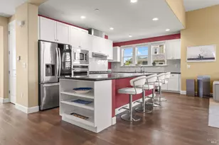 132 Loch Lomond Dr, San Rafael, CA 94901 - Photo 13