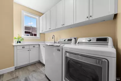 132 Loch Lomond Drive, San Rafael, CA 94901 - Photo 25