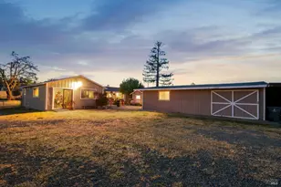23180 Maffei Rd, Sonoma, CA 95476 - Photo 9