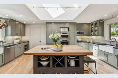 1884 Silverado Trail, Napa, CA 94558 - Photo 17