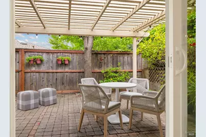 333 Orangewood Drive, Healdsburg, CA 95448 - Photo 23