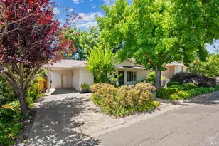 333 Orangewood Dr, Healdsburg, CA 95448 - Photo 31