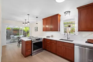 333 Orangewood Dr, Healdsburg, CA 95448 - Photo 7