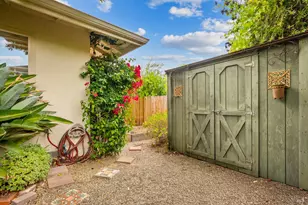 333 Orangewood Dr, Healdsburg, CA 95448 - Photo 27