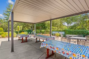 333 Orangewood Dr, Healdsburg, CA 95448 - Photo 37