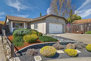 1056 Esparto Ct, Windsor, CA 95492 - Photo 3