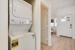 156 Valley Oak Dr, Napa, CA 94558 - Photo 17