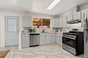 1829 Wright St, Santa Rosa, CA 95404 - Photo 9