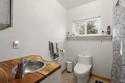 44250 Lakeview Avenue, Laytonville, CA 95454 - Photo 13