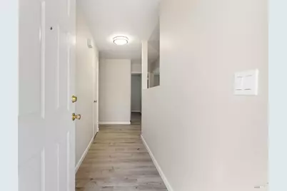 1555 W 3rd Street, Santa Rosa, CA 95401 - Photo 3