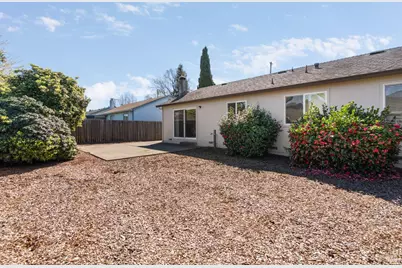 1555 W 3rd Street, Santa Rosa, CA 95401 - Photo 33