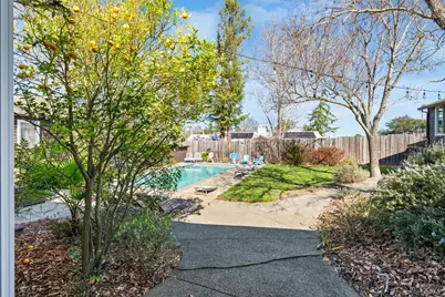 8 Circle Road, San Rafael, CA 94903 - Photo 19