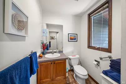 8 Circle Road, San Rafael, CA 94903 - Photo 7