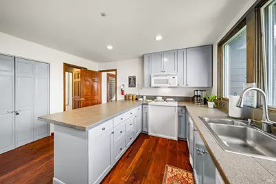 8 Circle Road, San Rafael, CA 94903 - Photo 3