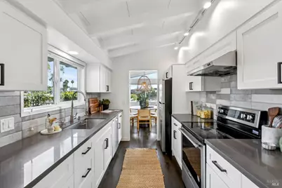 24 Porto Bello Drive, San Rafael, CA 94901 - Photo 19