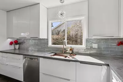 212 Eaton Court, Benicia, CA 94510 - Photo 21