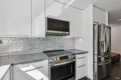 212 Eaton Court, Benicia, CA 94510 - Photo 23