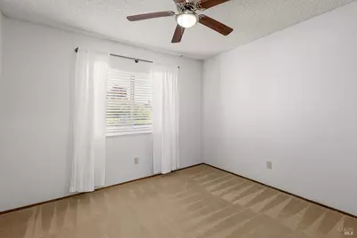 630 Kinglet Street, Suisun City, CA 94585 - Photo 21