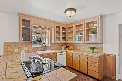 201 Triplett Drive, Cloverdale, CA 95425 - Photo 17