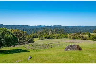 16101 Lost Creek Road, Yorkville, CA 95494 - Photo 31