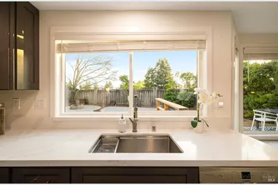 2545 Vista Grande, Fairfield, CA 94534 - Photo 17