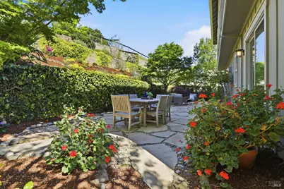 35 Pearl Court, Novato, CA 94947 - Photo 5