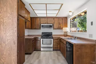 171 Chablis Way, Cloverdale, CA 95425 - Photo 3