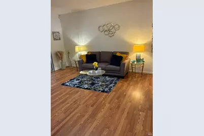 300 Begonia Boulevard, Fairfield, CA 94533 - Photo 13