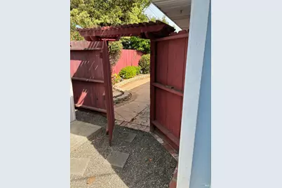 300 Begonia Boulevard, Fairfield, CA 94533 - Photo 33