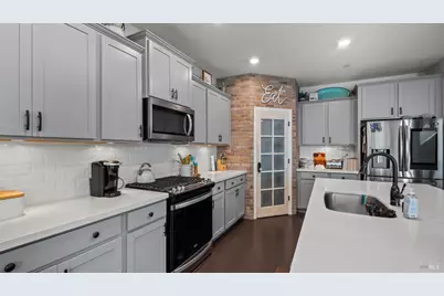 2382 Sheldon Drive, Fairfield, CA 94533 - Photo 19