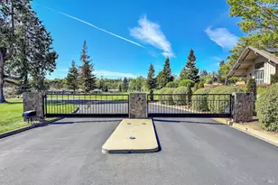 22 Fairways Dr, Napa, CA 94558 - Photo 5