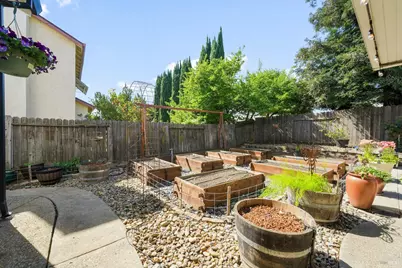 384 Dublin Way, Vacaville, CA 95688 - Photo 33