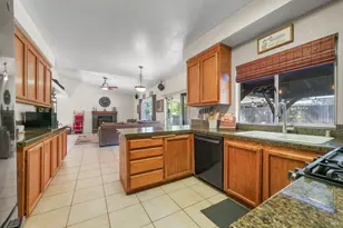 384 Dublin Way, Vacaville, CA 95688 - Photo 13