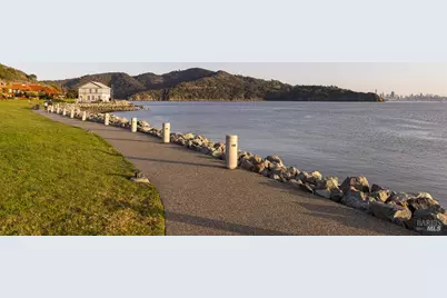 2002 Paradise Drive, Tiburon, CA 94920 - Photo 49
