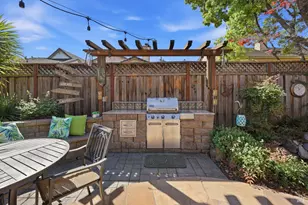 1384 Birdie Dr, Windsor, CA 95492 - Photo 35