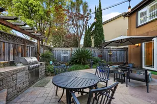 1384 Birdie Dr, Windsor, CA 95492 - Photo 13