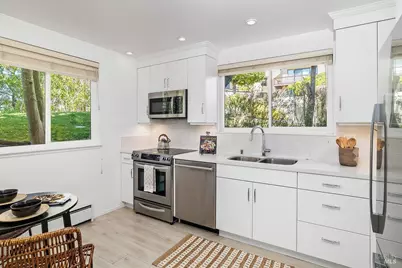 60 Corte Oriental, Greenbrae, CA 94904 - Photo 11