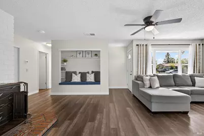 9865 Sunray Place, Windsor, CA 95492 - Photo 7