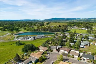 9865 Sun Ray Pl, Windsor, CA 95492 - Photo 31