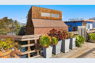 1 Issaquah Dock, Sausalito, CA 94965 - Photo 27